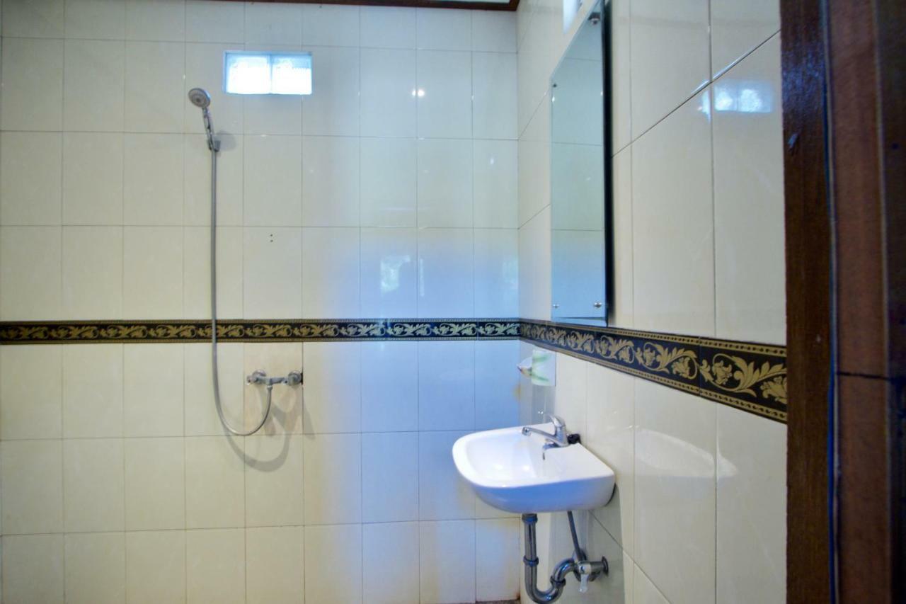 Adi Bungalow Nusa Penida Redpartner Ped Exterior foto